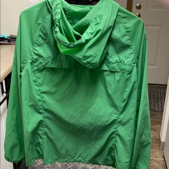 Eddie Bauer wind breaker jacket. - Picture 2 of 6